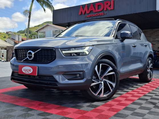VOLVO XC40 1.5 T5 RECHARGE R-DESIGN GEARTRONIC